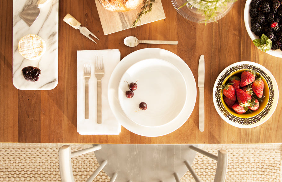 Tips: How to Style Your Holiday Table