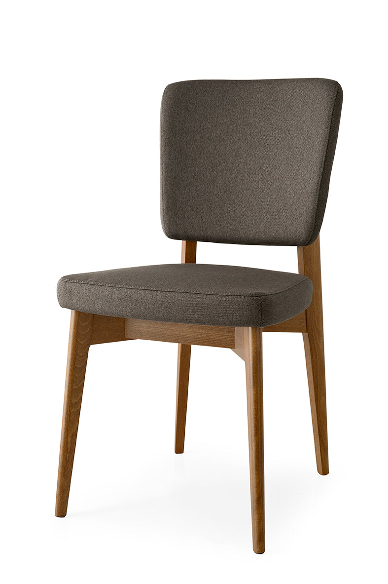 Escudo Dining Chair